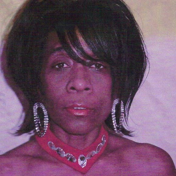 Meet your Posher, Cassandra - Picture 1 of 1